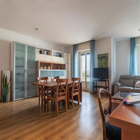 Sunny Apartment Piramide โรม ภายนอก รูปภาพ