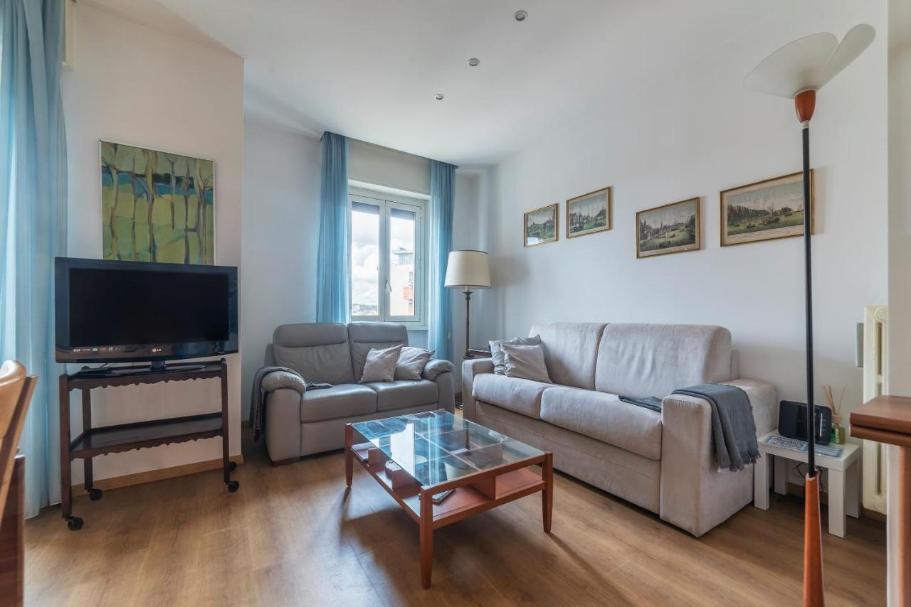 Sunny Apartment Piramide โรม ภายนอก รูปภาพ