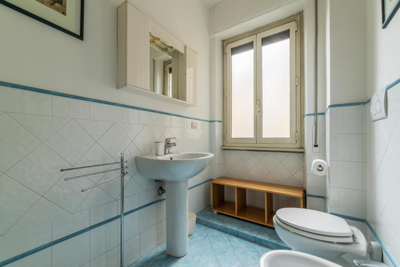 Sunny Apartment Piramide โรม ภายนอก รูปภาพ